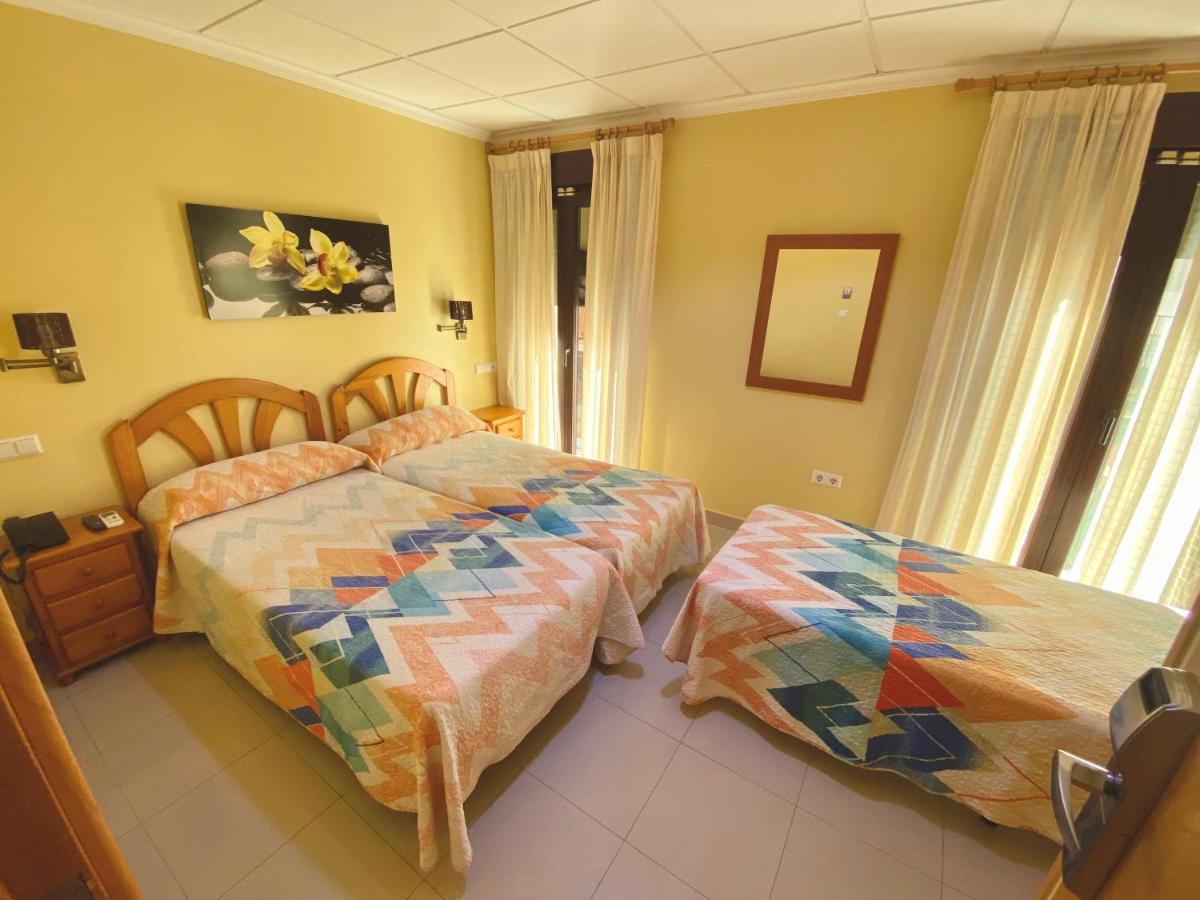 Hostal L'Anfora Denia Εξωτερικό φωτογραφία