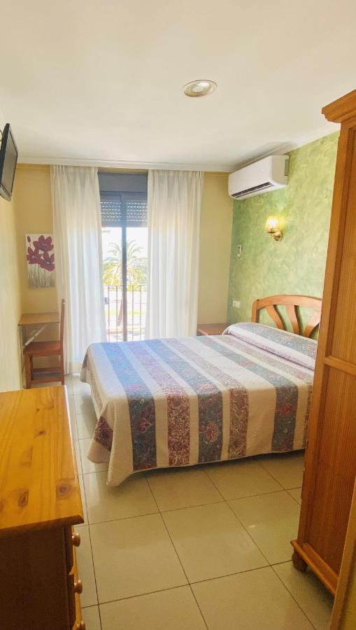 Hostal L'Anfora Denia Εξωτερικό φωτογραφία