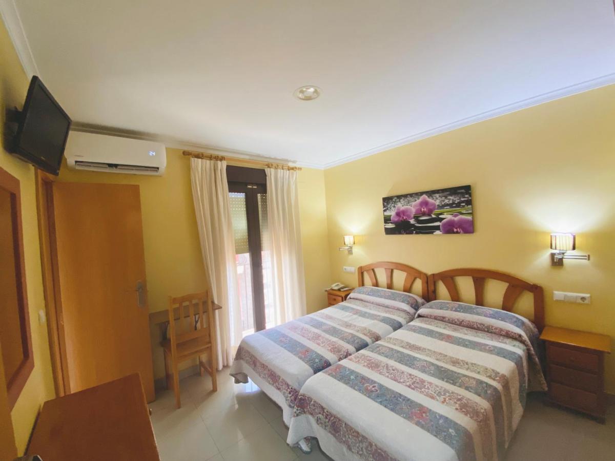 Hostal L'Anfora Denia Εξωτερικό φωτογραφία