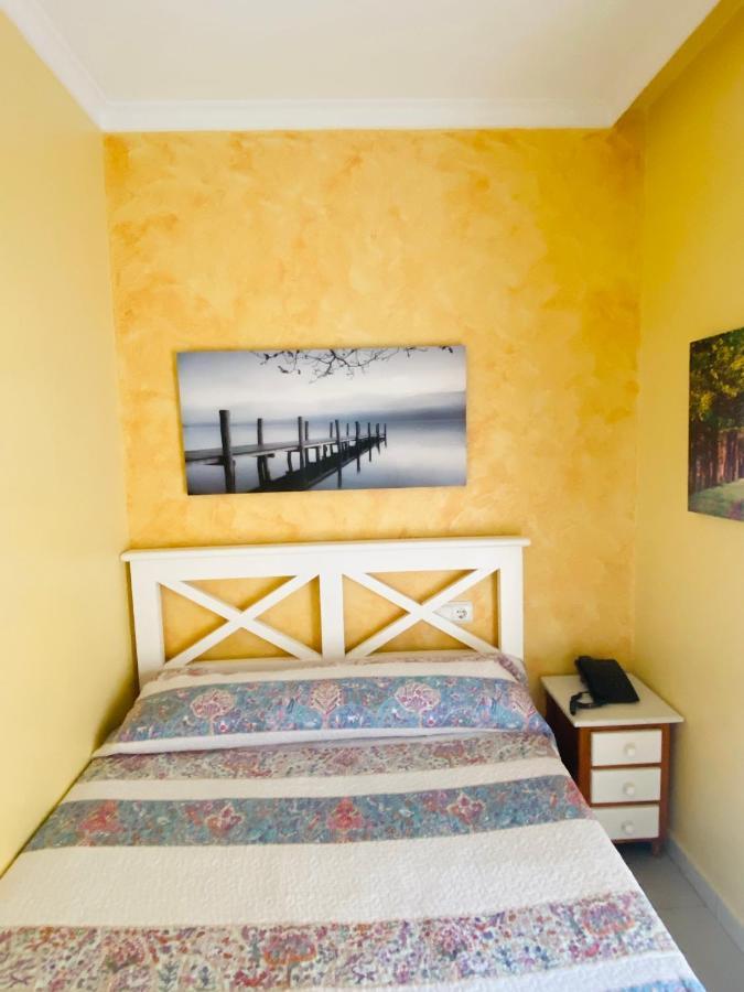 Hostal L'Anfora Denia Εξωτερικό φωτογραφία