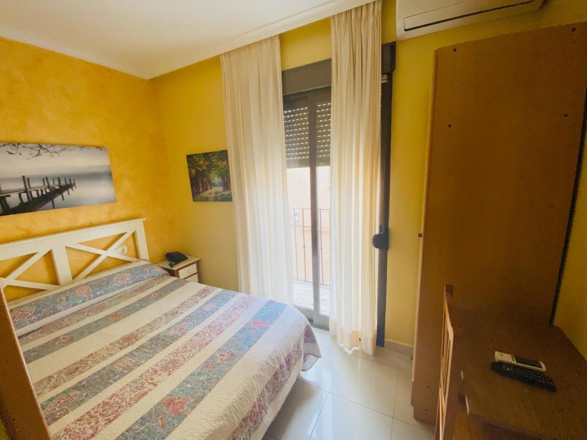Hostal L'Anfora Denia Εξωτερικό φωτογραφία